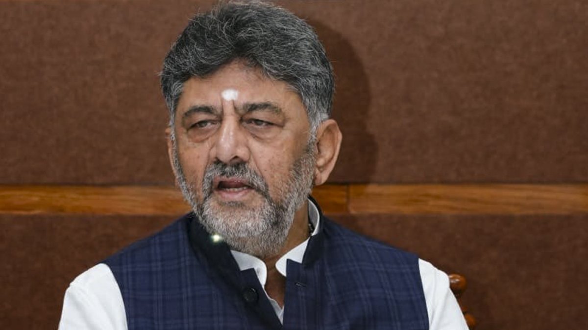 मंत्रिमंडल में नागेंद्र की वापसी पर शिवकुमार का बड़ा बयान, बोले- "घोटाले में उनका हाथ नहीं"; जल्द शामिल होगी महिला मंत्री