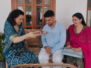 Kriti Sanon & Nupur Sanon Rakshabandhan Celebration | ACTPnews