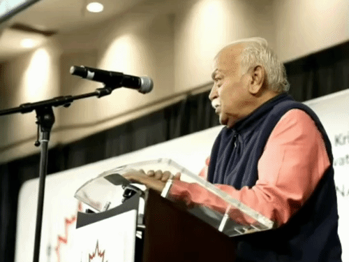 संघ प्रमुख मोहन भागवत टोरंटो में ‘हिंदू विश्व बंधु’ कार्यक्रम में शामिल हुए।  - Dainik Bhaskar