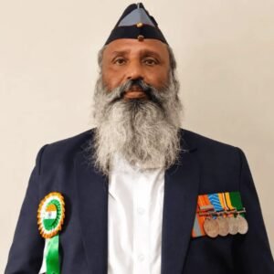पूर्व सैनिक को कर्नाटक डिप्टी सीएम से मिलने से रोका:आत्महत्या की कोशिश; दावा- सरकार ने 24 साल तक जमीन मिलने का वादा पूरा नहीं किया | ACTPnews