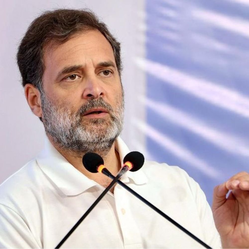 जंतर-मंतर प्रदर्शन में शामिल छात्रा को राहुल गांधी का समर्थन:आरोप- गृह मंत्री आरोपी को बचा रहे; छात्रा के पिता पर हुआ था हमला