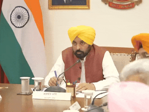 Punjab Controversy | CM Wife Legal Notice To MLA Sukhpal Khaira & Majithia