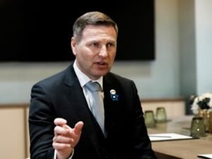 Estonia Defense Minister Hanno Pevkur Resigns Over Ukraine Arms Controversy | ACTPnews