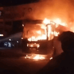 ग्वालियर से भोपाल आ रही बस में भीषण आग, VIDEO:25 यात्रियों ने खिड़की-दरवाजे से कूदकर बचाई जान, बुजुर्ग को CPR देकर भर्ती कराया | ACTPnews