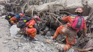 नेपाल के बाद चीन में लैंडस्लाइड, दो लोगों की हो गई मौत और 10 लापता | ACTPnews