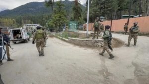 मणिपुर के गांव में उग्रवादियों ने की अंधाधुंध फायरिंग महिला की मौत; पति-बेटा घायल | ACTPnews