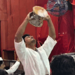 लालबागचा राजा के दरबार में पहुंचे विद्युत जामवाल:आरती के साथ शंख और डमरू बजाकर लिया बप्पा का आशीर्वाद | ACTPnews