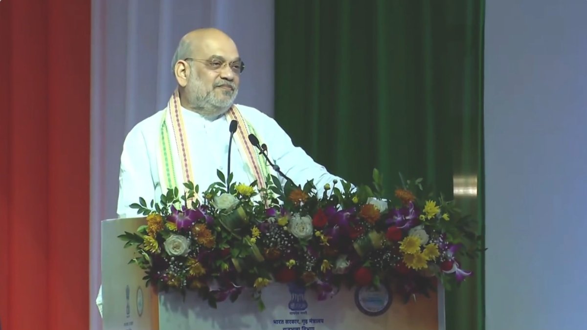 'वंदे मातरम् सिर्फ एक गीत नहीं है, बच्चा अपनी मातृभाषा में ही भारत को समझ सकता है', मुंबई में बोले अमित शाह