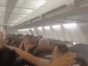 ईरान में उड़ान भरते ही विमान का टायर फटा:बोइंग 737 के इंजन में भी खराबी आई; मशहद एयरपोर्ट पर इमरजेंसी लैंडिंग कराई गई | ACTPnews