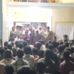 कर्नाटक में गणेश विसर्जन जुलूस के दौरान बवाल, गुस्साए लोगों ने थाने के बाहर लगाई भीड़ | ACTPnews