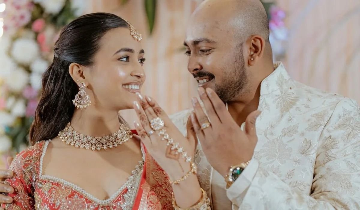 पृथ्वी शॉ और आकृति अग्रवाल की 6 महीने में टूटी सगाई, एक्ट्रेस ने ब्रेकअप पोस्ट में कही दिल की बात