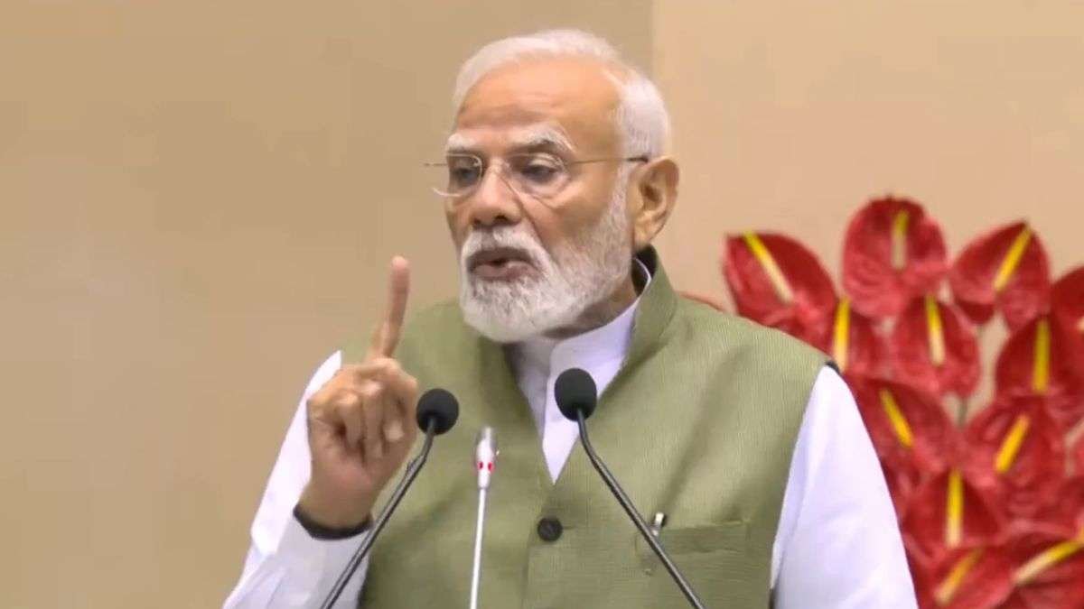 जलवायु संकट पर पीएम मोदी का बड़ा बयान, बोले- 'भारत दुनिया को दिखा रहा नई राह'