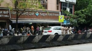 बेंगलुरु में ऑडी के अंदर मृत अवस्था में मिला शख्स, सीसीटीवी फुटेज में देर रात आती दिखी कार | ACTPnews
