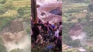केरल में भारी बारिश का कहर, भूस्खलन और फ्लैश फ्लड से 5 की मौत, 2 लापता | ACTPnews