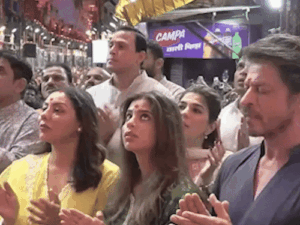 Shahrukh Khan & Suhana Ganpati Darshan at Lalbaugcha Raja | ACTPnews