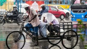 यूपी-बिहार-ओडिशा समेत कई राज्यों में शनिवार को आंधी-तूफान के साथ भारी बारिश की चेतावनी, समुद्री तटों पर न जाने की सलाह | ACTPnews