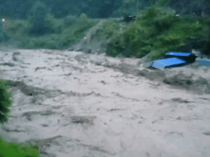 नेपाल में फिर से बाढ़-लैंडस्लाइड, 6 की मौत:घर-पुल बहे, हाईवे बंद; एक महीने पहले आई बाढ़ में 1453 मौतें, 5500 से ज्यादा लापता | ACTPnews