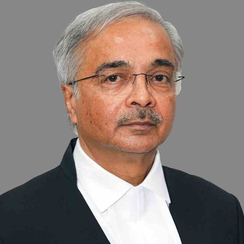 परिवार के विवादों में थोपा फैसला न्याय नहीं लगता:मध्यस्थता सबसे बेहतर; सुप्रीम कोर्ट जज बोले- वसुधैव कुटुंबकम भूल जाइए, अब परिवार एक रखना चुनौती बना