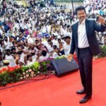 करूर भगदड़ का एक साल- CM विजय ने श्रद्धांजलि दी:कहा- यह कभी न भरने वाला घाव; विजय की रैली में हुई थीं 41 मौतें | ACTPnews