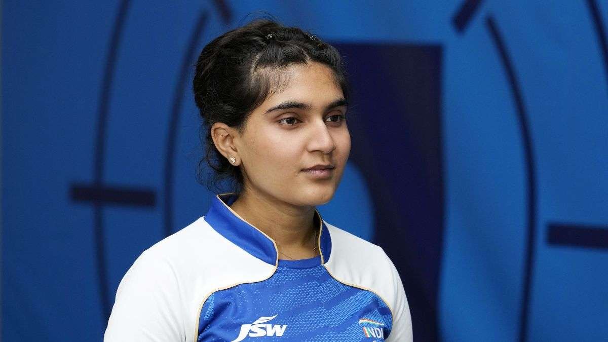 ईशा सिंह ने एशियन गेम्स में बढ़ाया देश का मान, 25 मीटर पिस्टल में जीता सिल्वर, मनु भाकर ने किया निराश