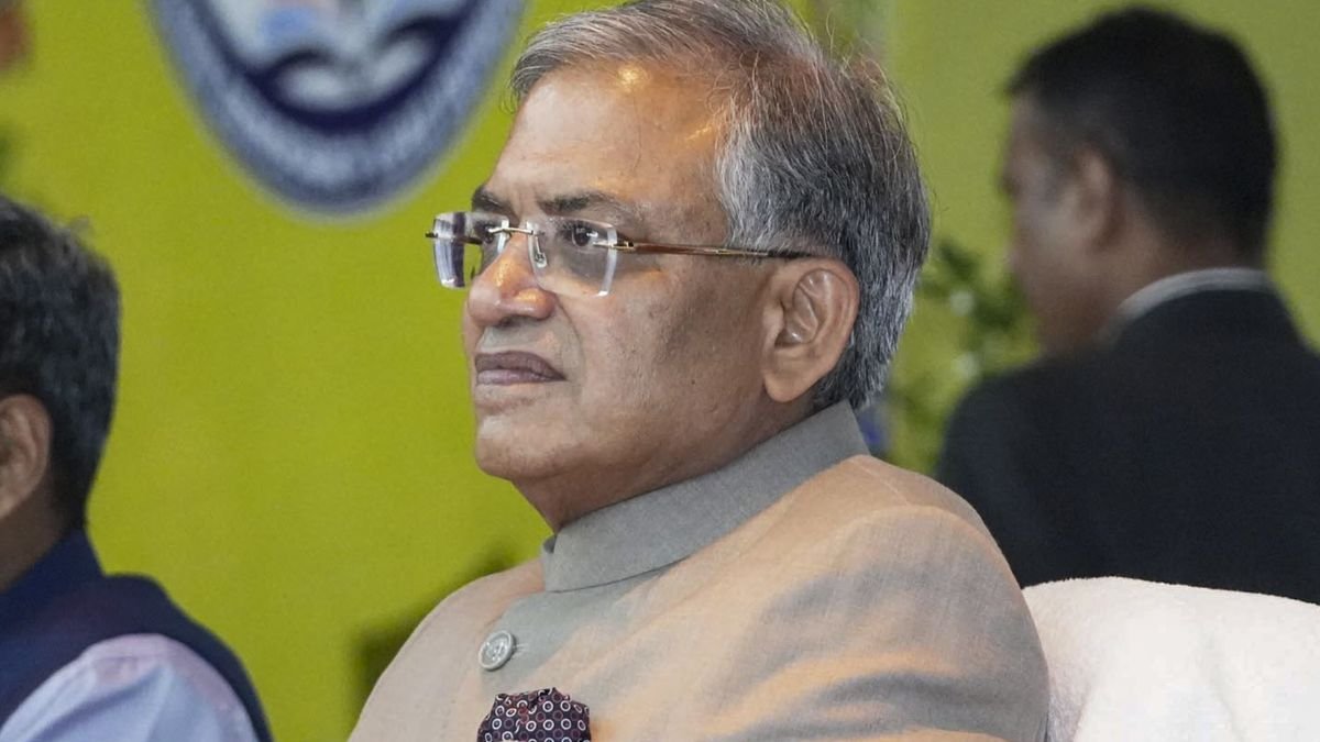 CEC ज्ञानेश कुमार के खिलाफ SC में नई याचिका दायर, की गई उनके 14 फैसलों की रद्द करने की मांग