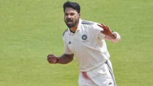मुकेश कुमार ने गेंद से मचाया तहलका, ईरानी कप में सिर्फ 33 रन देकर झटके 6 विकेट; ROI बना विजेता | ACTPnews