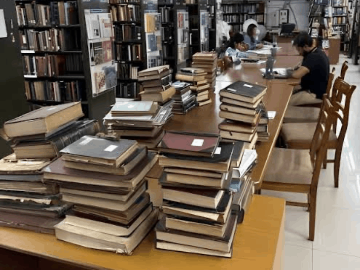 Supreme Court Seeks Centre Response on Central Secretariat Library Delhi