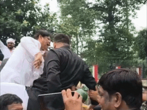 Gyanesh Kumar Vs Opposition; Congress SP TMC RJD Protest Photos Videos