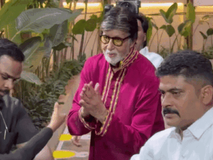 Amitabh Bachchan Birthday | Fan Denied Handshake Outside Jalsa Mumbai | ACTPnews